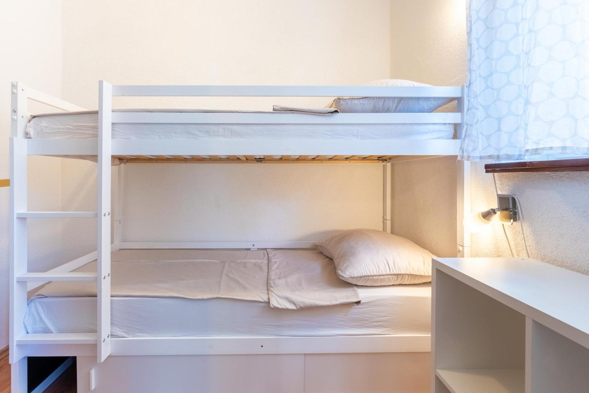 Apartments & Rooms Klemenc Крес Стая снимка